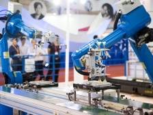 委员通道｜吴芳：用好“数字之匙”打开智能制造大门