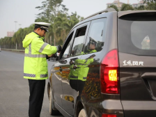 2024年春运即将启动！交警提醒驾车返乡注意恶劣天气风险