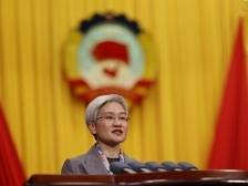 两会现场｜“鼓励妈妈弹性、远程工作”，委员建议深圳建设生育友好型城市