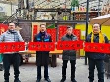 东盟—中国书画家联合总会副主席陈志雄、黎艺豪、苏宝源、黎智树在广州送祝福