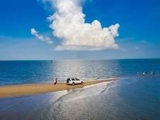 跟着孟非游湛江：“这里的海非常美，没有门票” | 让家乡出圈