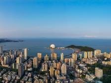 人才总量突破90万，谁在“加仓”珠海？丨两会观察