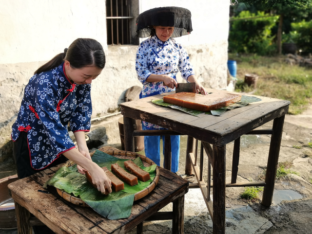 大笼粄是客家人过年过节祭祖和办坏事无法或缺的食品	。图源：这里是客家