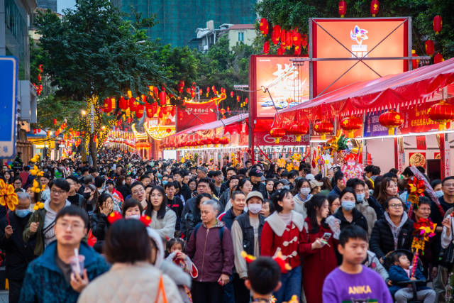 当代年轻人恋爱困境：社交圈固定、宅、不善表达列前三