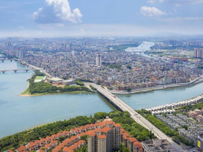 “热辣滚烫”中，古镇石龙正焕新｜让家乡出圈