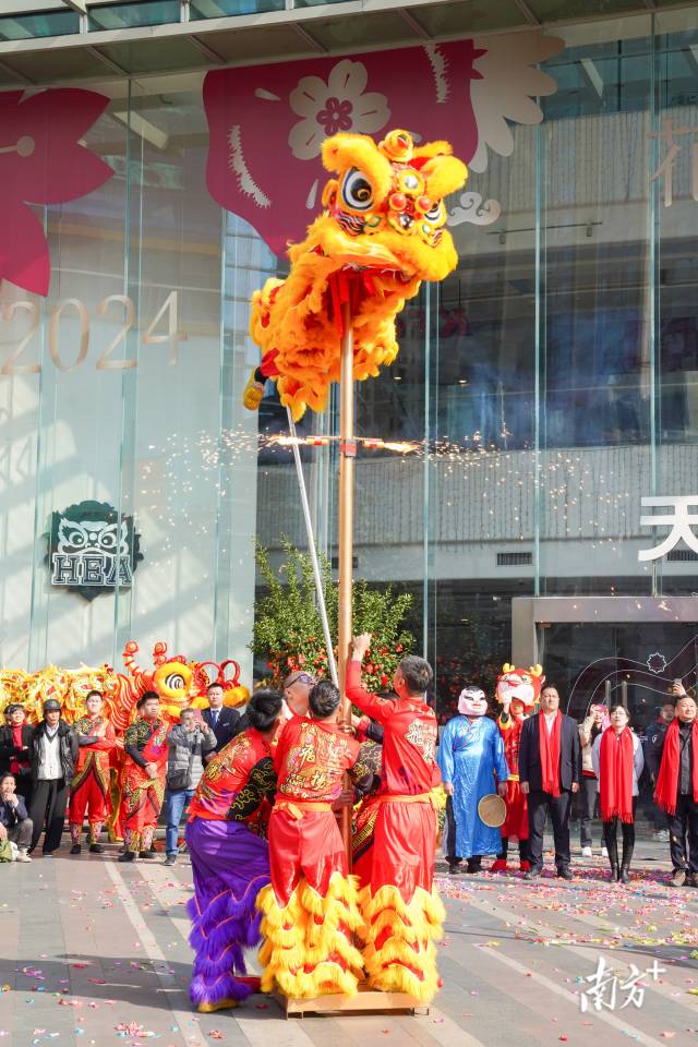 图集｜大年初一，广州北京路新春活动热闹非凡