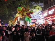 肇庆封开：龙狮非遗闹新春，万人跨年行大运