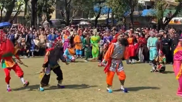 英歌表演、民俗巡游，普宁春节“大闹热”| 让家乡出圈