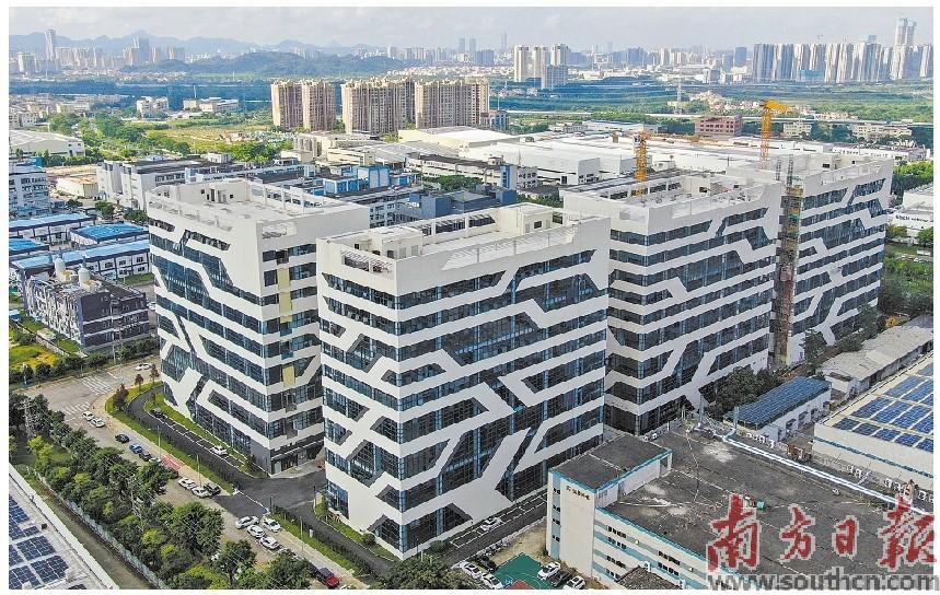 推动制造业高质量发展，中山2024年将推动5万亩低效工业园改造升级。图为位于火炬开发区的“工改”项目。叶志文摄