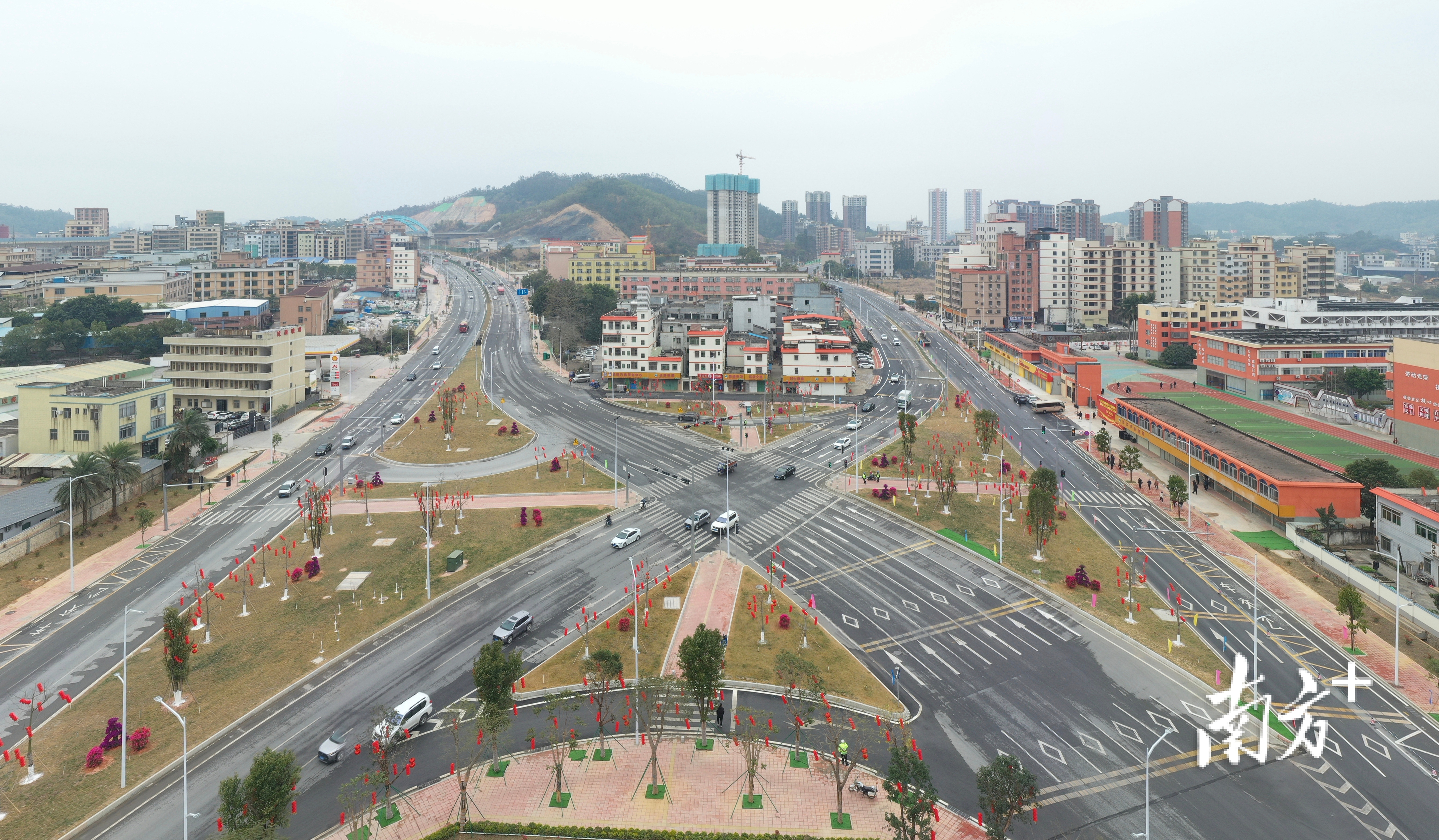 综合整治后的四角楼片区焕然一新。梁维春 摄