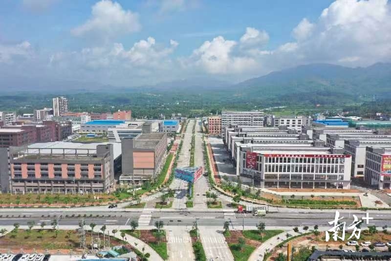 2024年，恩平要实现“百亿园区”。图为恩平工业园大槐片区。恩平工业园供图