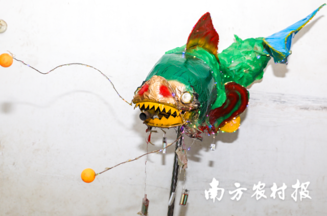鲶鱼(口号:财富厚厚一把抓,八须鲶鱼送你发,鲶年游鱼。) 鲶鱼(口号:财富厚厚一把抓,八须鲶鱼送你发,鲶年游鱼。)