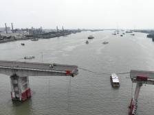 南沙沥心沙大桥事故因船员操作失误引起，已成立事故调查组