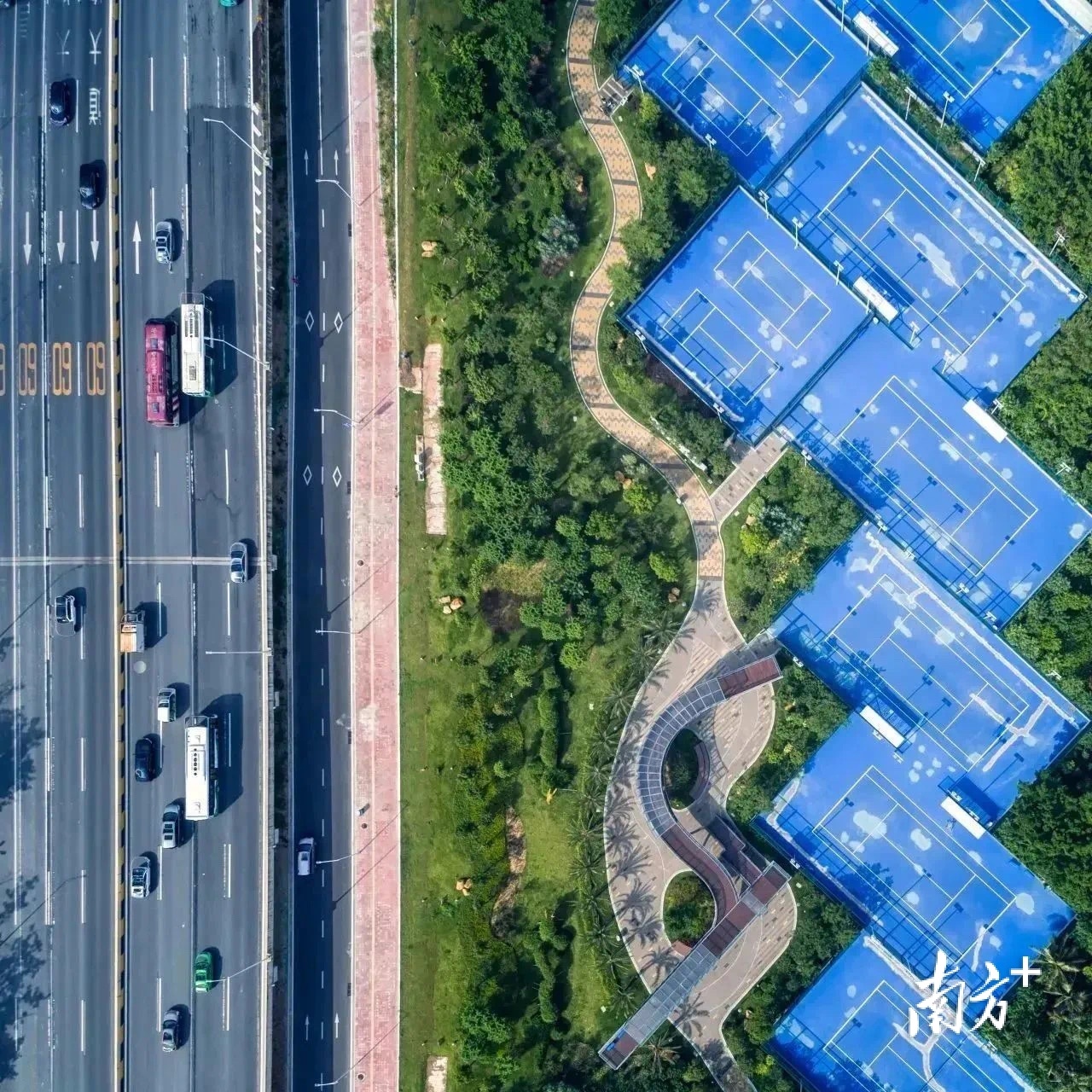 谋划一批市民可见可达可享的绿美示范精品工程。