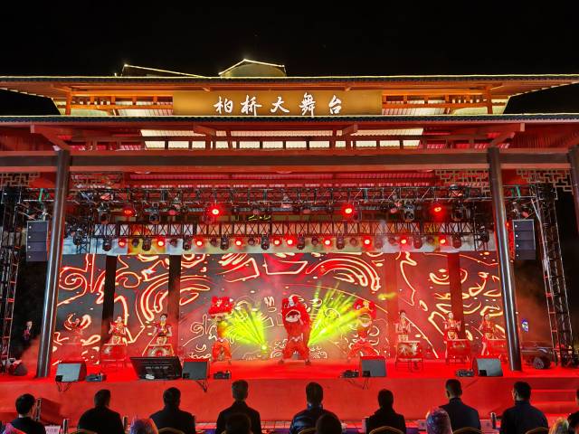 开场舞蹈《百千万的力量》