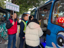 园区⇄地铁站无缝接驳！南山松坪山社区开通优点通勤巴士