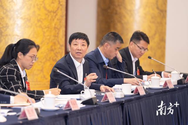 全国人大代表、中国社会科学院数量经济与技术经济研究所所长李雪松。