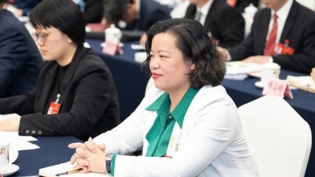 全国人大代表陈育群：因地制宜将非遗文化教育引进校园