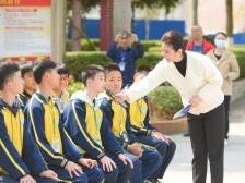 清远市公安局宣传科辅警秦娅：95后警花成长为独当一面宣传能手