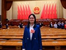 全国人大代表李小兰：把云浮的“产业梦”“机场梦”带上两会