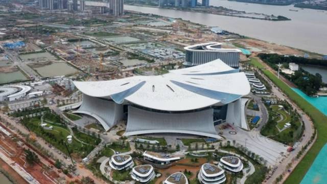 大湾区代表委员热议科技创新发展：深化粤港澳创新合作，推动科技产业协同发展