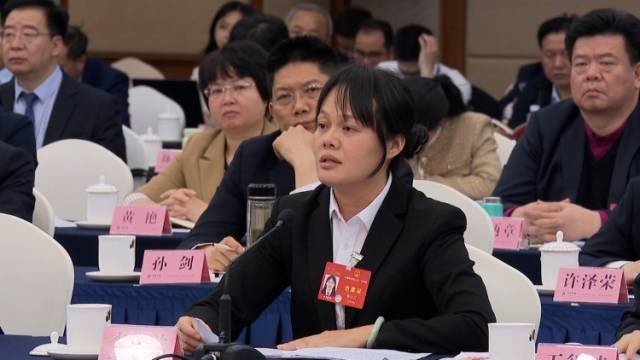 全国人大代表李小兰：全过程人民民主就在身边