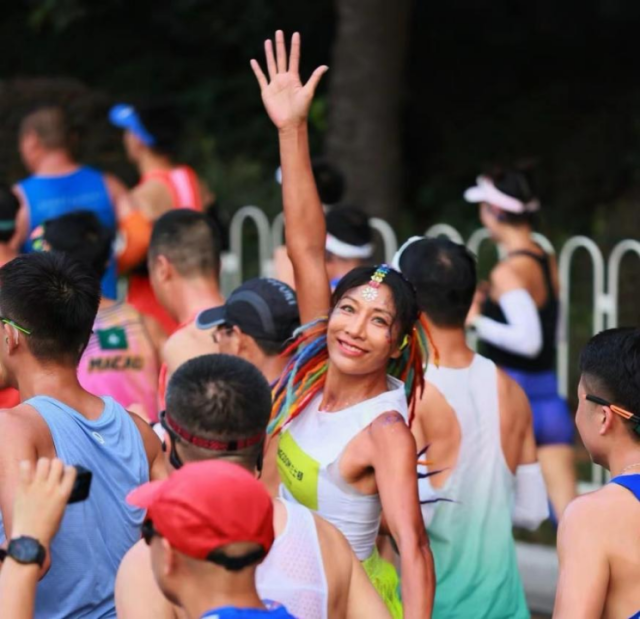 张娟热爱马拉松，热爱长跑。