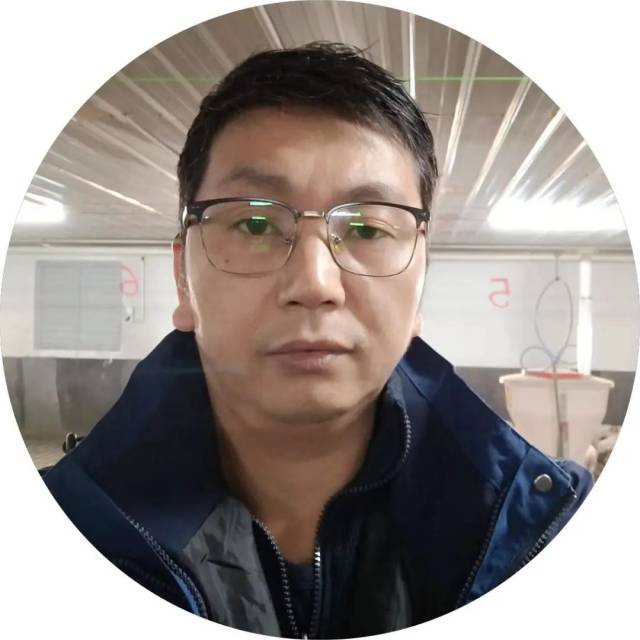湖南新五丰股份有限公司副总经理 李锦林