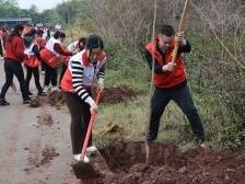 擦亮“百千万工程”生态底色！兴宁市叶塘镇组织开展新时代文明实践义务植树活动