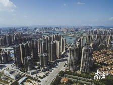 一图读懂|上半年哪些房企现金负债亮黄灯？